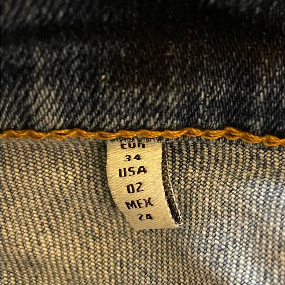 Zara Ripped Crop Jean - Picture 3 of 3